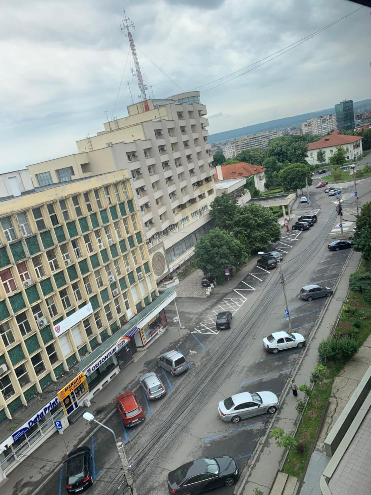 Minerva Ultracentral Apartamento Craiova Exterior foto